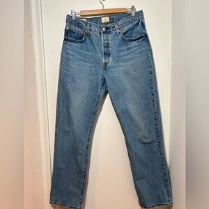 Levi’s 501 90’s woman’s Blue Jeans size